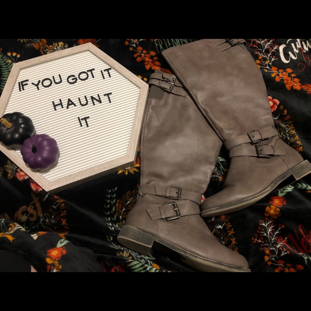 🖤🖤JustFab wife calf grey boots 🖤🖤